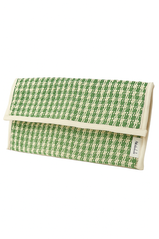 Akhirah Clutch-Green and White