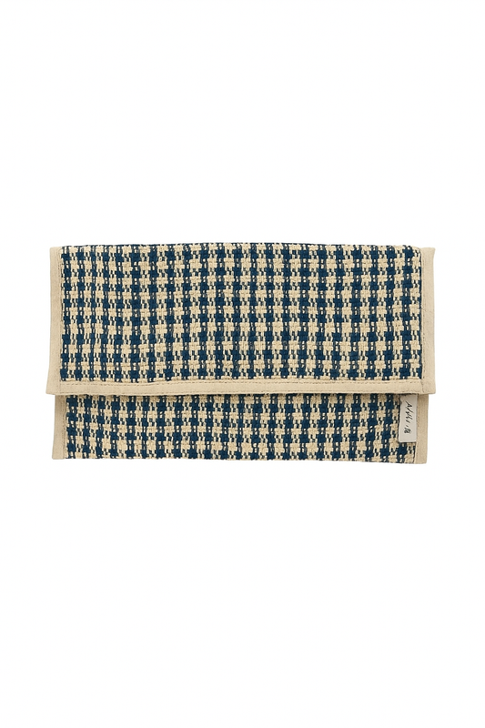 Akhirah Clutch-Blue and White