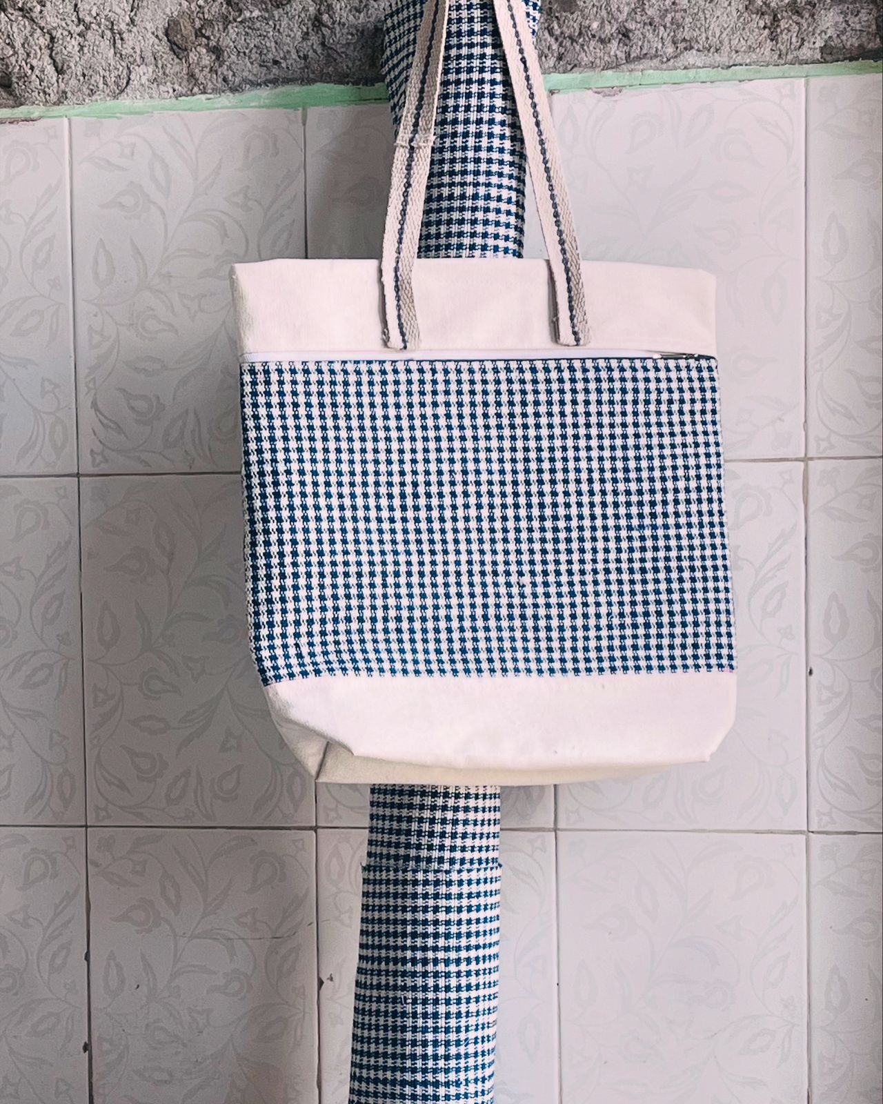 Akhirah Classic Tote